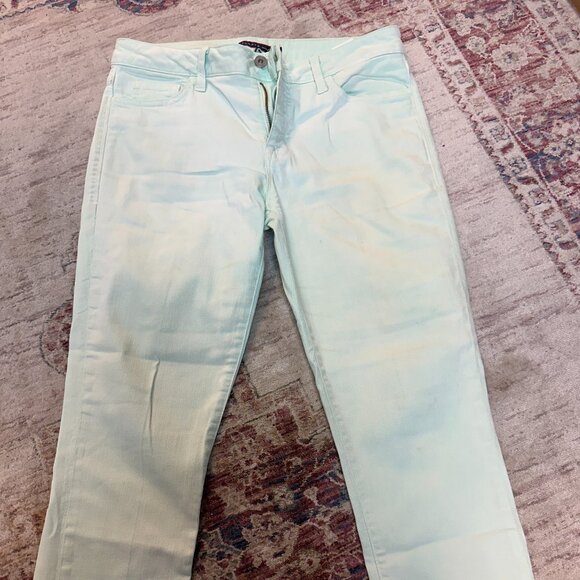 Tommy Hilfiger Women's Crop Fit Light Green Jeans Size 6 In Great Condition!!! - Picture 1 of 6